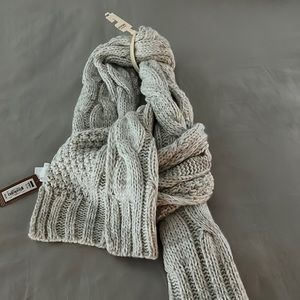 Women’s scarf
